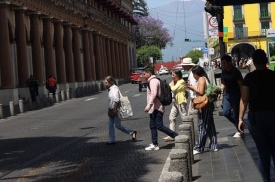 Persiste ambiente caluroso este viernes en el estado de Veracruz